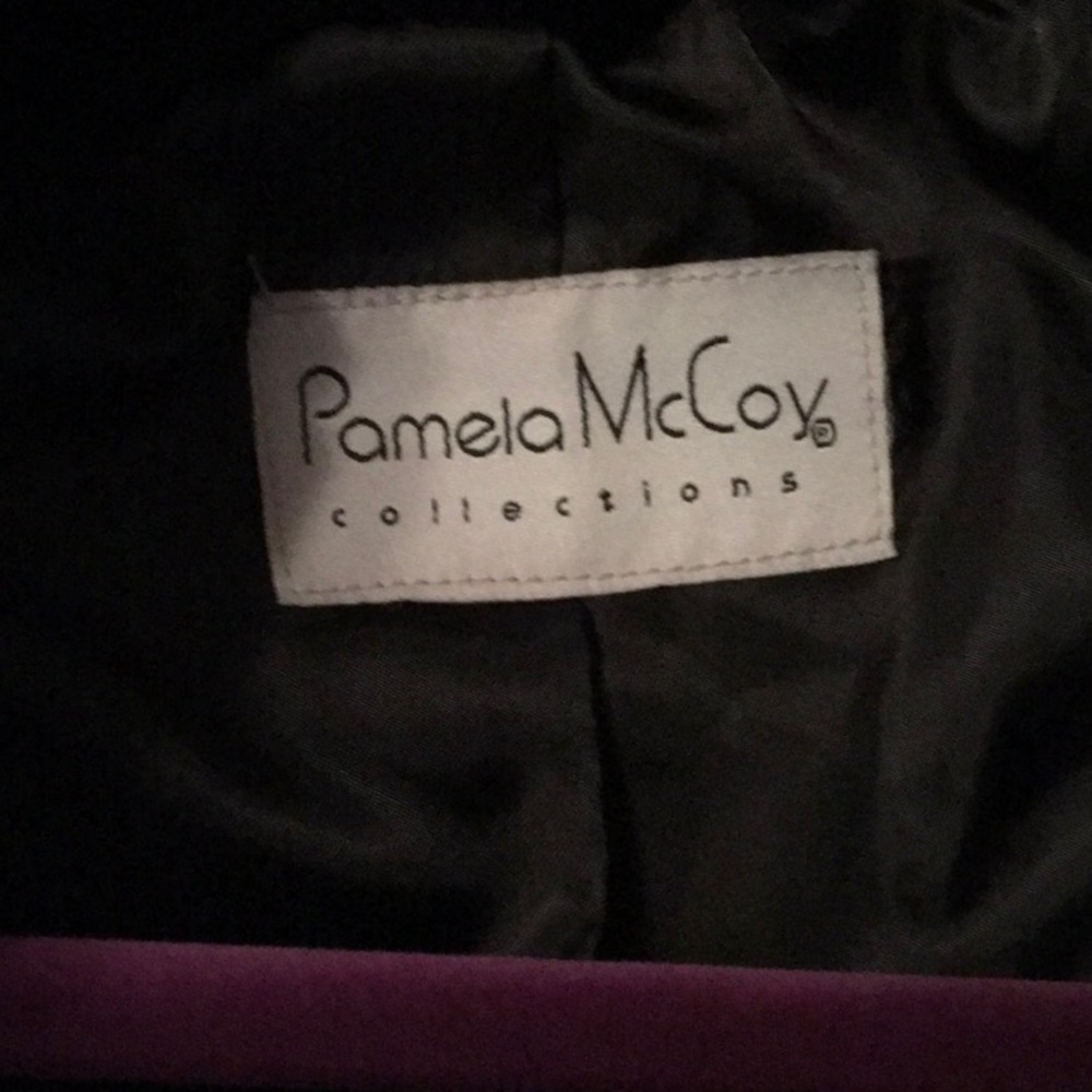 EUC,PAMELA MCCOY,FAUX FUR SHERRED BLACK MINK, FAUX CHINCHILLA COLLAR,SIZE LARGE - Picture 3 of 8